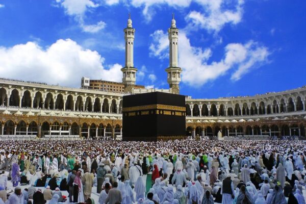 Perjalanan Spiritual Umroh Lombok Bersama Fitour International
